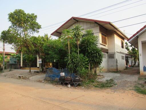 188 Sqm., 3 Beds, 1 Bath House listed for ฿ 779,000.