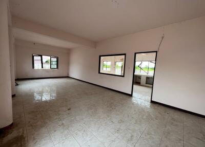 400 Sqm., 1 Bed, 1 Bath House listed for ฿ 758,000.