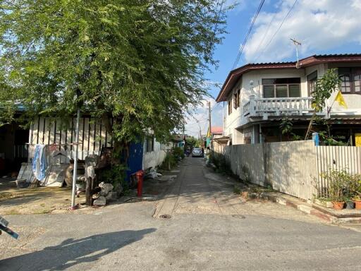 92 Sqm., 1 Bed, 1 Bath House listed for ฿ 746,000.