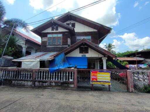 200 Sqm., 4 Beds, 2 Baths House listed for ฿ 656,000.