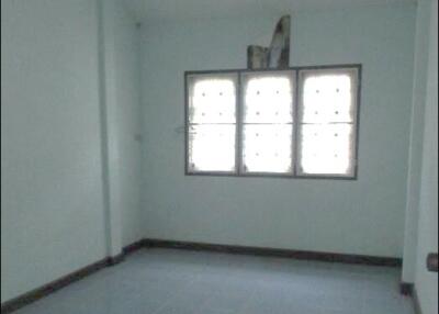 264 Sqm., 2 Beds, 1 Bath House listed for ฿ 694,000.