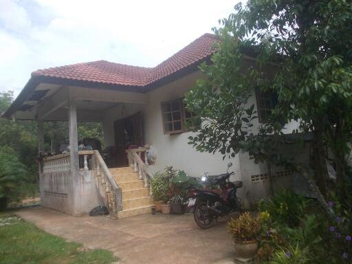 240 Sqm., 2 Beds, 1 Bath House listed for ฿ 625,000.
