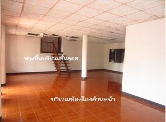 400 Sqm., 3 Beds, 2 Baths House listed for ฿ 689,000.