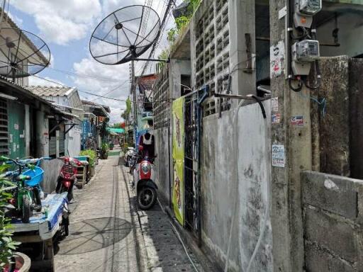 80 Sqm., 1 Bed, 1 Bath House listed for ฿ 618,000.