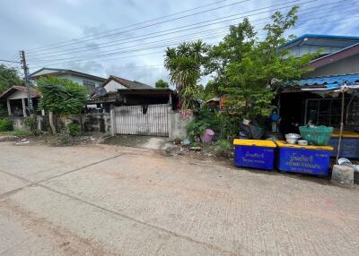 308 Sqm., 3 Beds, 1 Bath House listed for ฿ 682,000.