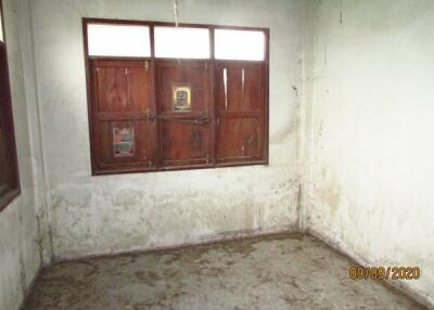 200 Sqm., 2 Beds, 1 Bath House listed for ฿ 611,000.