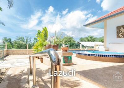 Great Value 2 bed pool villa close to town and beaches