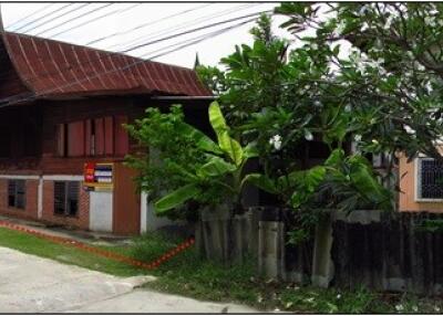 140 Sqm., 2 Beds, 2 Baths House listed for ฿ 472,000.