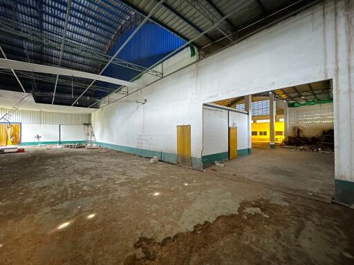 6,400 Sqm., 1 Bed Warehouse listed for ฿ 19,648,000.