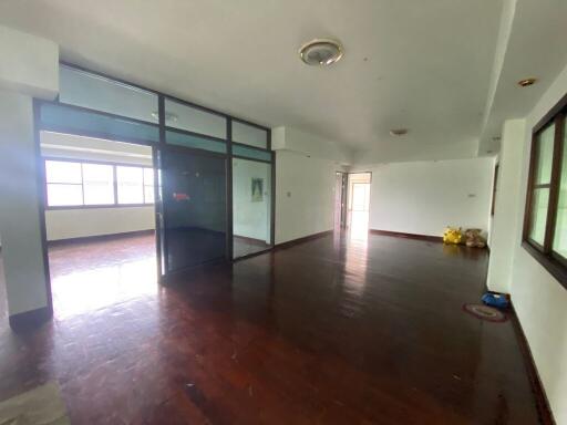 7,152 Sqm., 1 Bed Warehouse listed for ฿ 17,338,000.