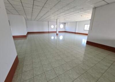 1,402 Sqm., 1 Bed Warehouse listed for ฿ 11,500,000.
