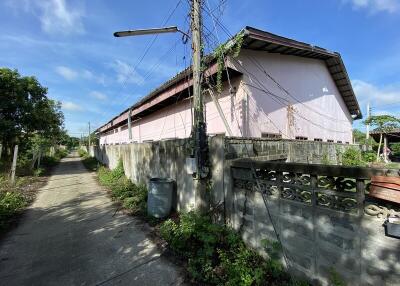 3,960 Sqm., 1 Bed Warehouse listed for ฿ 10,500,000.