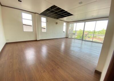 4,320 Sqm., 1 Bed Warehouse listed for ฿ 13,820,000.