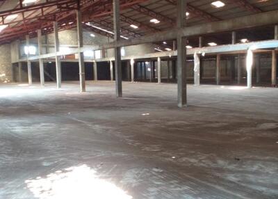 8,497 Sqm., 1 Bed Warehouse listed for ฿ 9,500,000.