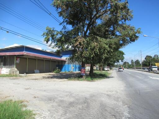 3,200 Sqm., 1 Bed Warehouse listed for ฿ 8,315,000.