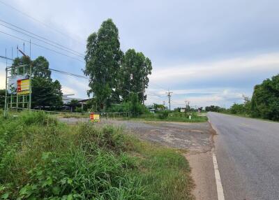 9,308 Sqm., 1 Bed Warehouse listed for ฿ 7,009,000.