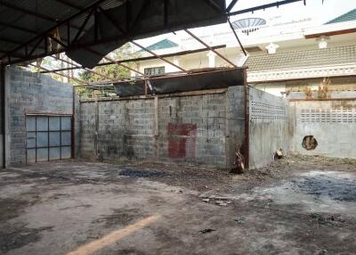 539 Sqm., 1 Bed Warehouse listed for ฿ 2,200,000.