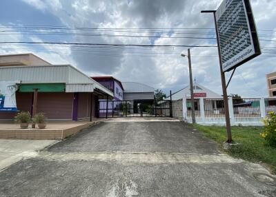 820 Sqm., 1 Bed Warehouse listed for ฿ 2,732,000.