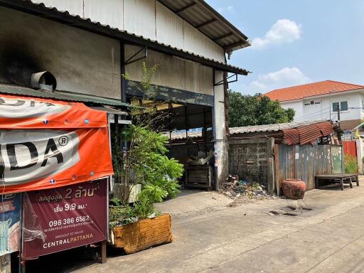 210 Sqm., 1 Bed Warehouse listed for ฿ 2,687,000.