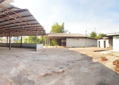 1,616 Sqm., 1 Bed Warehouse listed for ฿ 1,964,000.
