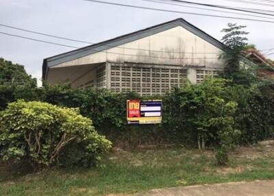 670 Sqm., 1 Bed Warehouse listed for ฿ 1,051,000.