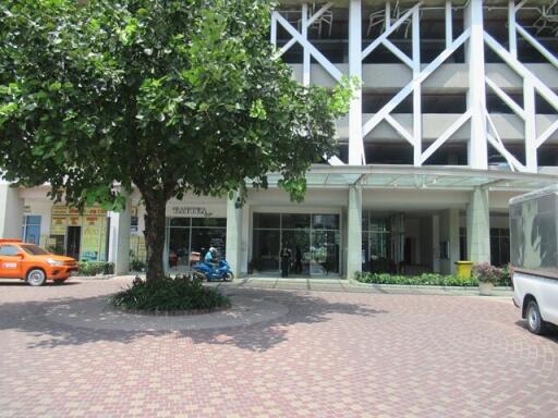 50 Sqm., 1 Bed, 1 Bath Condo listed for ฿ 3,050,000.