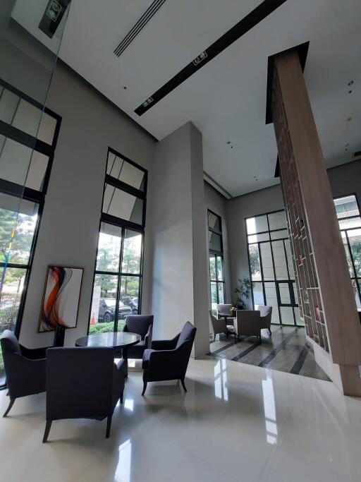 35 Sqm., 1 Bed, 1 Bath Condo listed for ฿ 3,663,000.