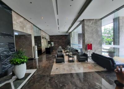 28 Sqm., 1 Bed, 1 Bath Condo listed for ฿ 3,639,000.