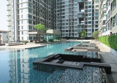 47 Sqm., 2 Beds, 1 Bath Condo listed for ฿ 3,317,000.