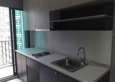 47 Sqm., 2 Beds, 1 Bath Condo listed for ฿ 3,317,000.