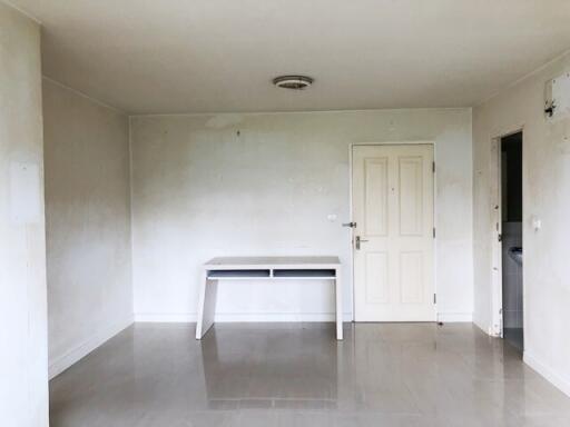 48 Sqm., 1 Bed, 1 Bath Condo listed for ฿ 2,733,000.
