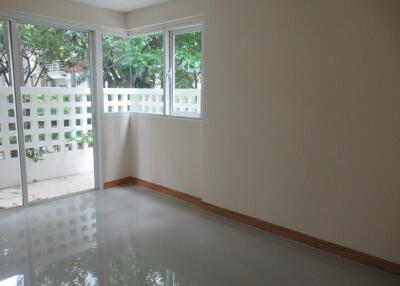 73 Sqm., 1 Bed, 1 Bath Condo listed for ฿ 2,150,000.