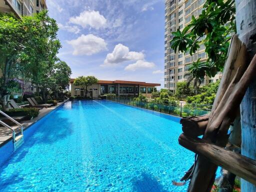 41 Sqm., 1 Bed, 1 Bath Condo listed for ฿ 2,400,000.