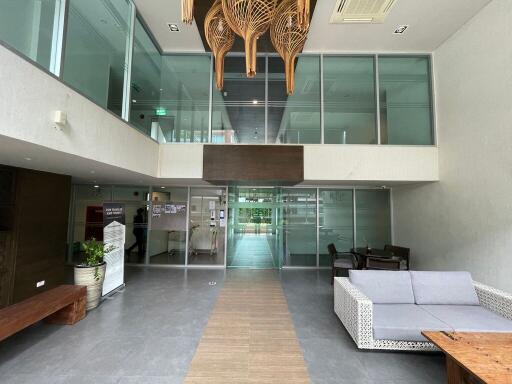 38 Sqm., 1 Bed, 1 Bath Condo listed for ฿ 2,451,000.