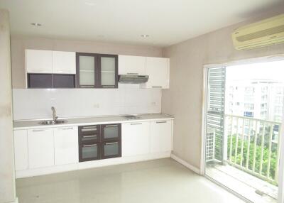 57 Sqm., 1 Bed, 1 Bath Condo listed for ฿ 1,690,000.