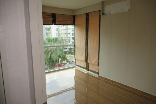 57 Sqm., 1 Bed, 1 Bath Condo listed for ฿ 1,660,000.
