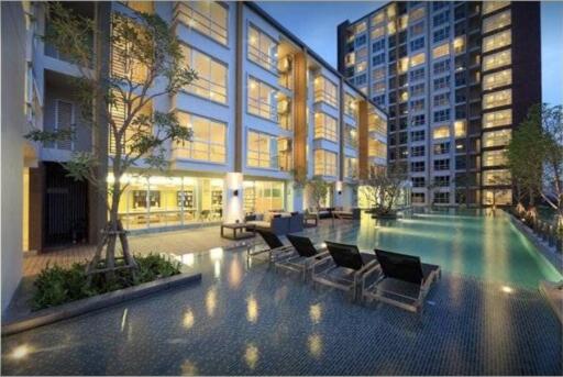 32 Sqm., 1 Bed, 1 Bath Condo listed for ฿ 2,100,000.