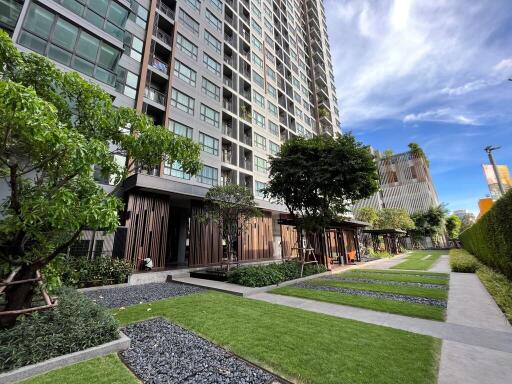 29 Sqm., 1 Bed, 1 Bath Condo listed for ฿ 1,900,000.