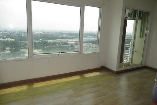 31 Sqm., 1 Bed, 1 Bath Condo listed for ฿ 1,911,000.