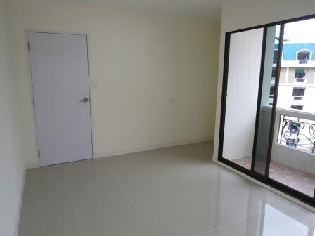 72 Sqm., 1 Bed, 2 Baths Condo listed for ฿ 1,620,000.