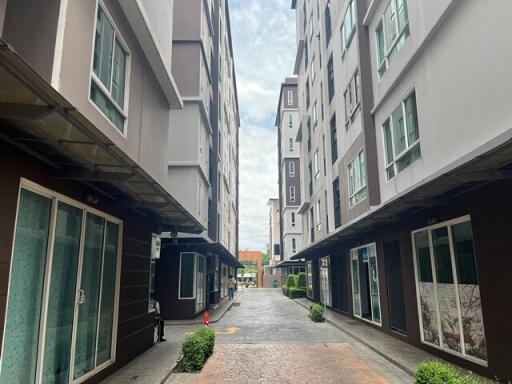 31 Sqm., 1 Bed, 1 Bath Condo listed for ฿ 1,802,000.