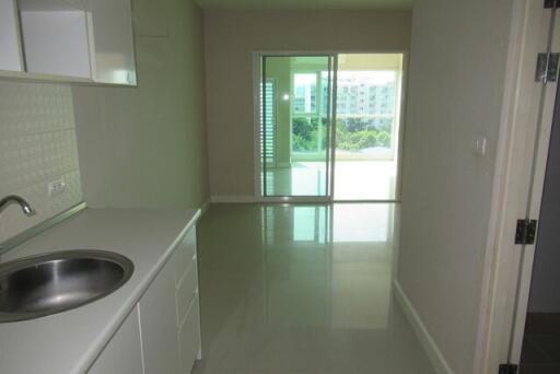 44 Sqm., 1 Bed, 1 Bath Condo listed for ฿ 1,500,000.