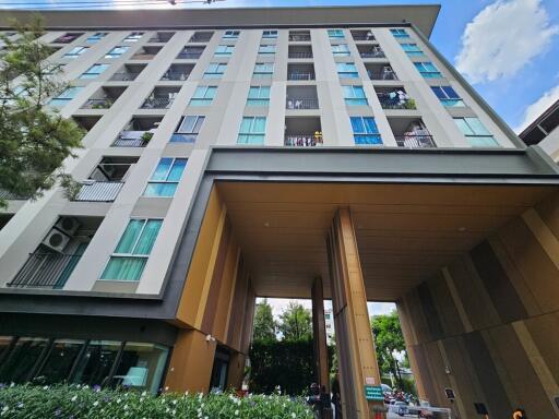 24 Sqm., 1 Bed, 1 Bath Condo listed for ฿ 1,697,000.