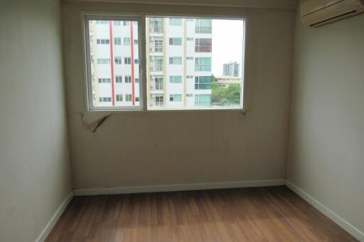 42 Sqm., 1 Bed, 1 Bath Condo listed for ฿ 1,250,000.