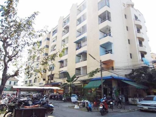 114 Sqm., 1 Bed, 1 Bath Condo listed for ฿ 1,414,000.