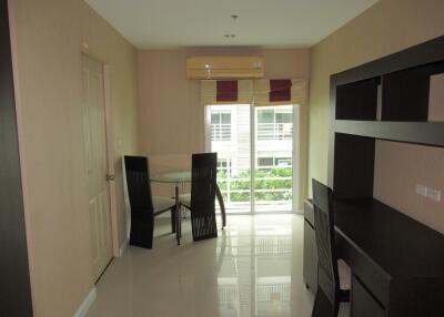 42 Sqm., 1 Bed, 1 Bath Condo listed for ฿ 1,230,000.