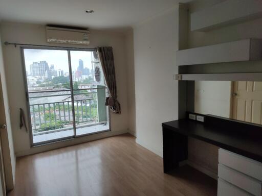 30 Sqm., 1 Bed, 1 Bath Condo listed for ฿ 1,463,000.