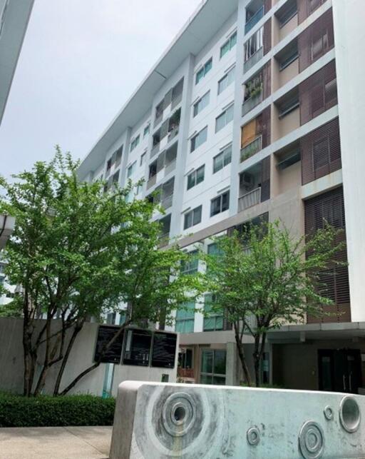 35 Sqm., 1 Bed, 1 Bath Condo listed for ฿ 1,583,000.