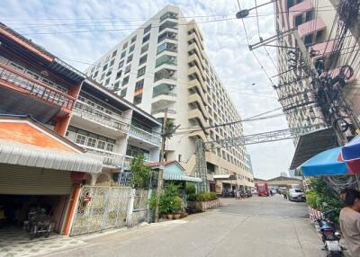 71 Sqm., 1 Bed, 1 Bath Condo listed for ฿ 1,566,000.