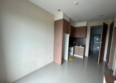 35 Sqm., 1 Bed, 1 Bath Condo listed for ฿ 1,408,000.
